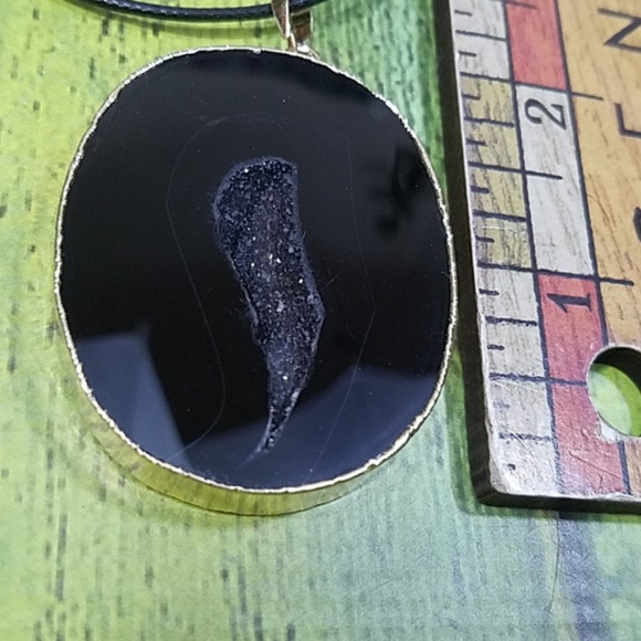 Statement black agate geode necklace - Picture 8 of 8